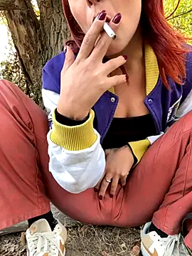 Snapshot of gloria01_daddy chatting on 10.14.25 gloria01 daddy online show from 10.14.25