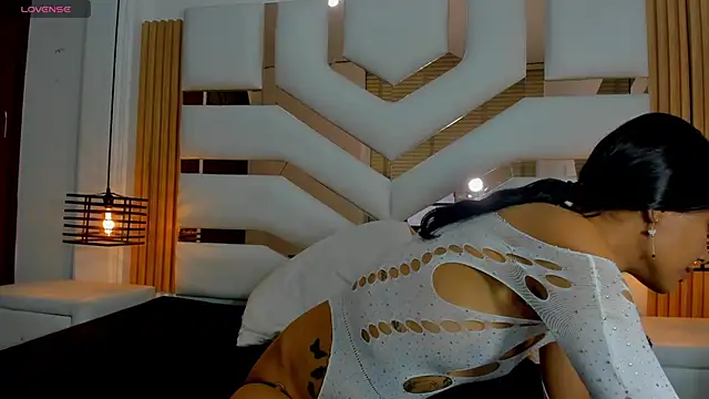 KathaleiaRoss online show from 01.05.25