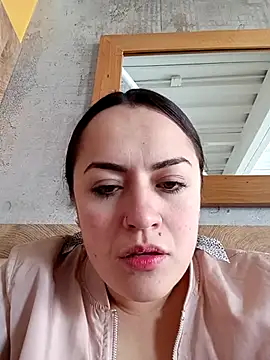 Lesly 10- online show from 10.14.25