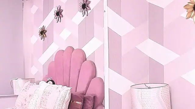 KylieMonnett online show from 05.25.26