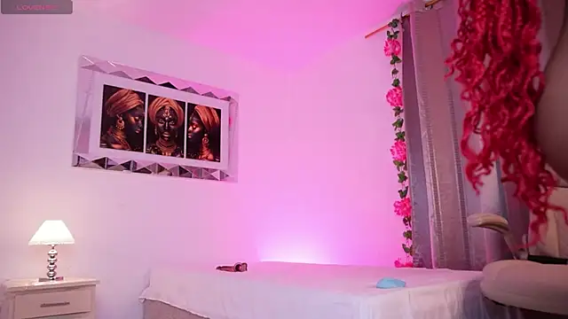 Alondrasparrow2 online show from 01.28.25