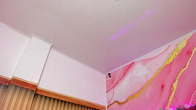 Snapshot of melody_paris chatting on 09.27.25 melody paris online show from 09.27.25