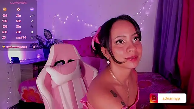 Snapshot of adriannyp_1 chatting on 01.03.25 adriannyp 1 online show from 01.03.25