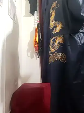 yezz3011 online show from 01.21.25