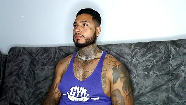 Snapshot of Exotic_tatto27121 chatting on 01.18.25 Exotic tatto27121 online show from 01.18.25