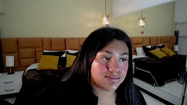 Snapshot of _Dulcinea_1 chatting on 02.20.25 Dulcinea 1 online show from 02.20.25