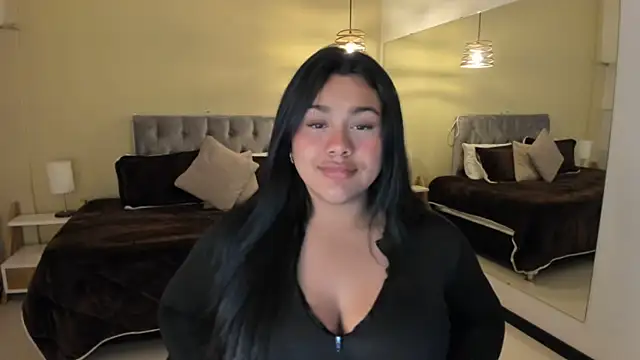 Snapshot of _Dulcinea_1 chatting on 10.08.25 Dulcinea 1 online show from 10.08.25