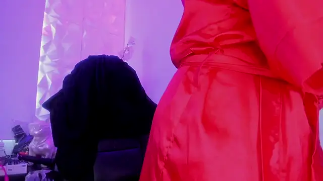 alessandra shayk6 online show from 01.27.25