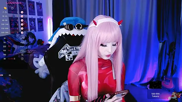 Snapshot of _Sparkland_ chatting on 01.31.25 Sparkland online show from 01.31.25