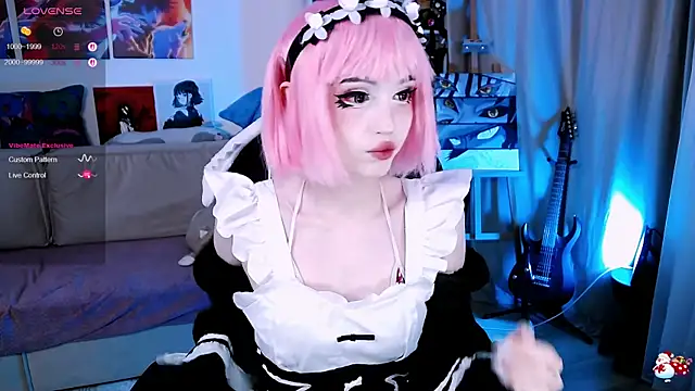 Snapshot of _Sparkland_ chatting on 09.08.25 Sparkland online show from 09.08.25