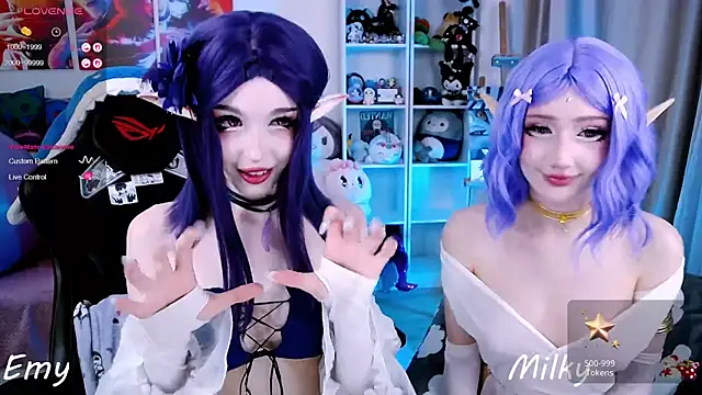 Snapshot of _Sparkland_ chatting on 09.27.25 Sparkland online show from 09.27.25