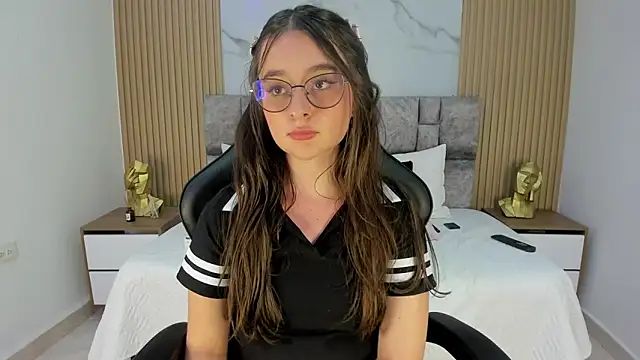 Snapshot of Khalifa_fletcher chatting on 01.24.25 Khalifa fletcher online show from 01.24.25