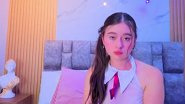 Snapshot of Khalifa_fletcher chatting on 10.31.25 Khalifa fletcher online show from 10.31.25