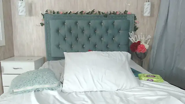 Alexa roussee online show from 02.07.25