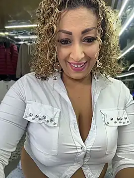 Snapshot of Katti_Barrera chatting on 07.03.26 Katti Barrera online show from 07.03.26