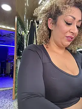 Snapshot of Katti_Barrera chatting on 07.08.26 Katti Barrera online show from 07.08.26