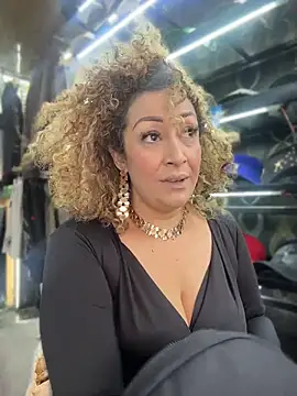 Snapshot of Katti_Barrera chatting on 07.19.26 Katti Barrera online show from 07.19.26