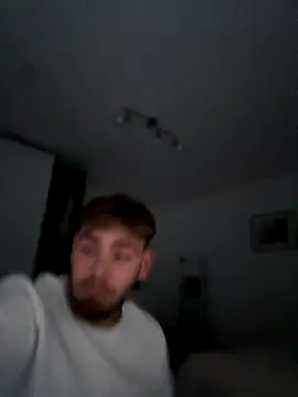 Snapshot of JuNIs_ chatting on 09.08.25 JuNIs online show from 09.08.25