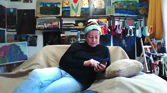 MariaAnaSunshine online show from 12.04.25