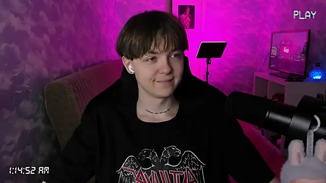 Snapshot of charonbaby1 chatting on 10.26.25 charonbaby1 online show from 10.26.25