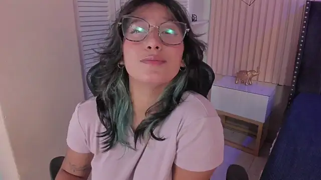 Yazmin rouse online show from 03.06.25