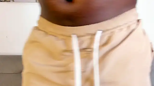 Snapshot of Dvid_Rullers chatting on 10.10.25 Dvid Rullers online show from 10.10.25