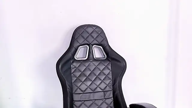 Snapshot of Dvid_Rullers chatting on 10.11.25 Dvid Rullers online show from 10.11.25