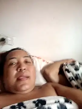 Snapshot of cougar_town chatting on 03.02.25 cougar town online show from 03.02.25