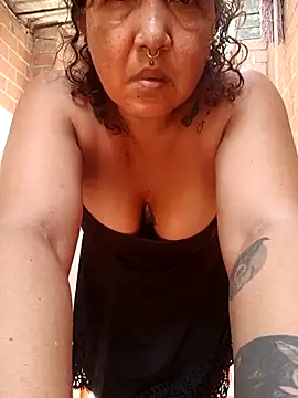 Snapshot of cougar_town chatting on 03.08.25 cougar town online show from 03.08.25