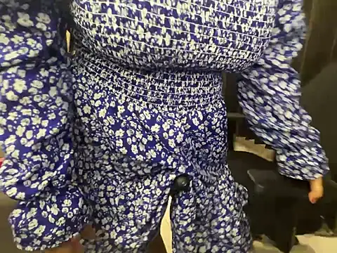 Snapshot of SamairAhh chatting on 01.21.25 SamairAhh online show from 01.21.25