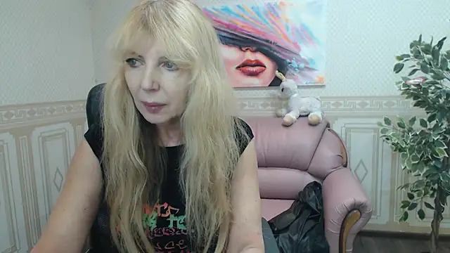 Anna Diax online show from 02.20.25