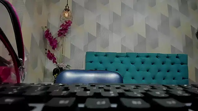 AnnieSoul online show from 11.10.25