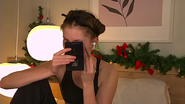 AshleyDouglas online show from 01.06.25