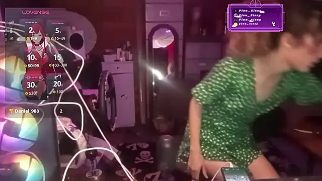 Snapshot of piou-sissy chatting on 10.14.25 piou-sissy online show from 10.14.25