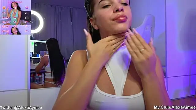 AlexaAimee online show from 12.22.24