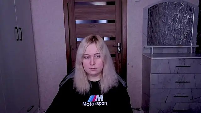 Kristy-Max online show from 04.06.26