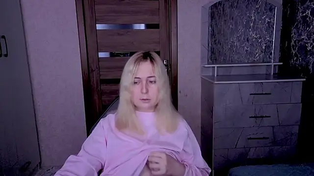 Kristy-Max online show from 04.24.26