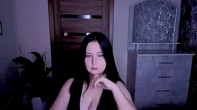 Snapshot of Kristy-Max chatting on 07.15.26 Kristy-Max online show from 07.15.26