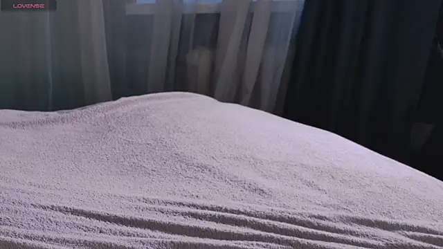 SunnyRisha online show from 10.05.25