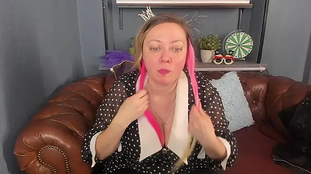 JesiaFoxi online show from 01.09.25