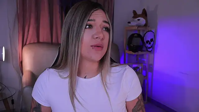 ashleyvalirya online show from 10.20.25