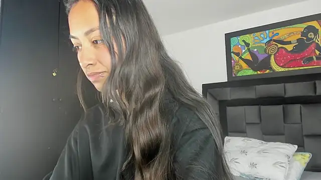 Snapshot of tatiana_valencia chatting on 02.11.25 tatiana valencia online show from 02.11.25