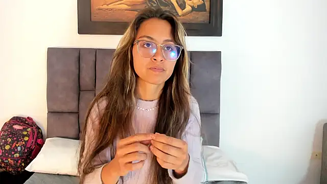 Snapshot of tatiana_valencia chatting on 04.27.26 tatiana valencia online show from 04.27.26