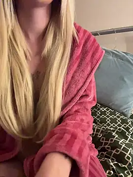 saskiapierce online show from 10.19.25