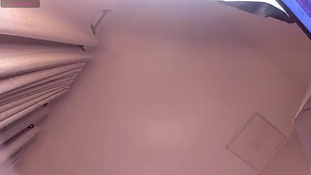 Snapshot of Giovanna_oliveira chatting on 10.15.25 Giovanna oliveira online show from 10.15.25