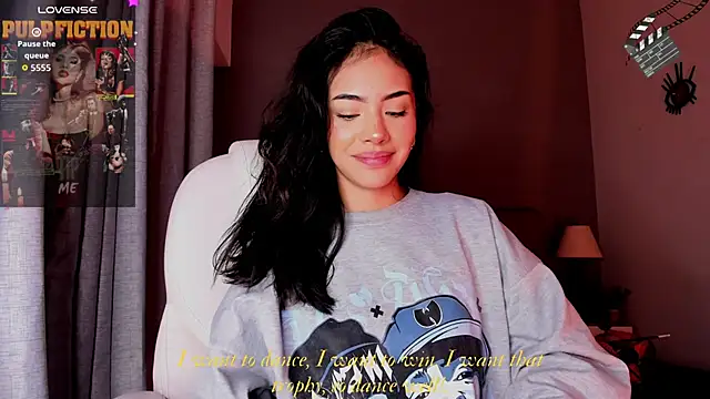 Snapshot of Giovanna_oliveira chatting on 10.21.25 Giovanna oliveira online show from 10.21.25