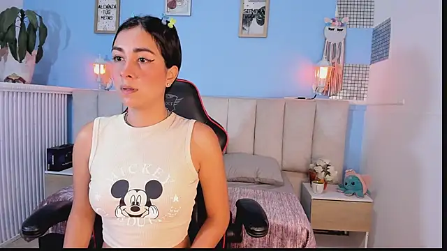 lyzzi smith01 online show from 01.21.25