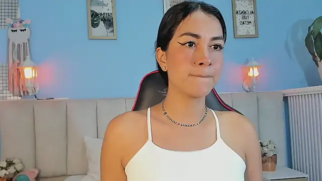 lyzzi smith01 online show from 02.03.25