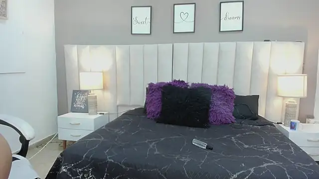 lyzzi smith01 online show from 03.14.25