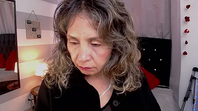 Snapshot of Afrodita_sg chatting on 01.18.26 Afrodita sg online show from 01.18.26